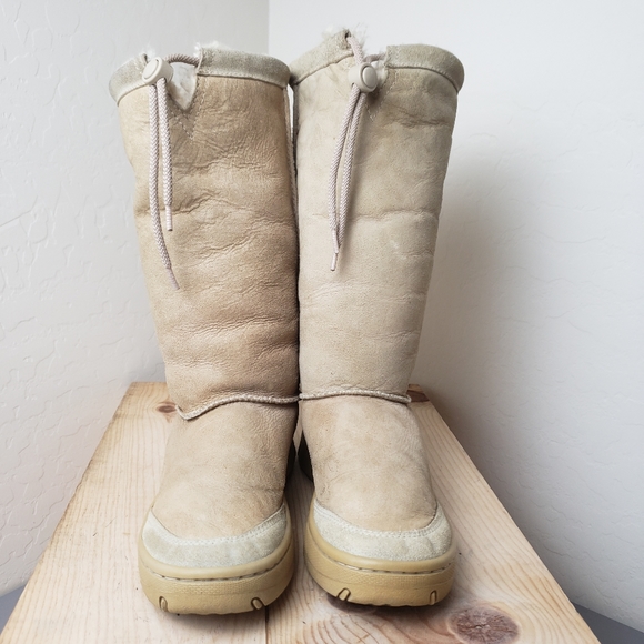 UGG Women's Ultimate Tall 5250 Beige Sheepskin - Picture 4 of 8